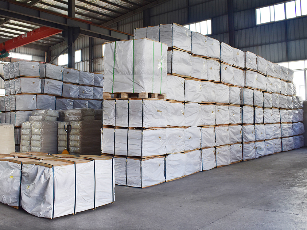 不干膠標(biāo)簽這樣使用光油，效果超乎你想象